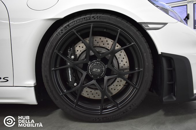 PORSCHE 718 Spyder RS